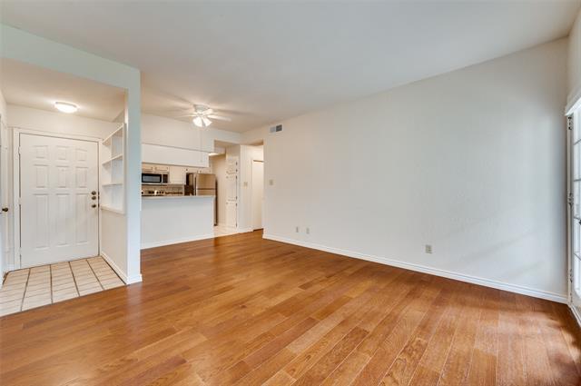 Photo - 3110 Devonshire Dr Unit 113