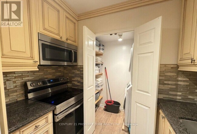 Photo - 265 Enfield Pl Unit 206