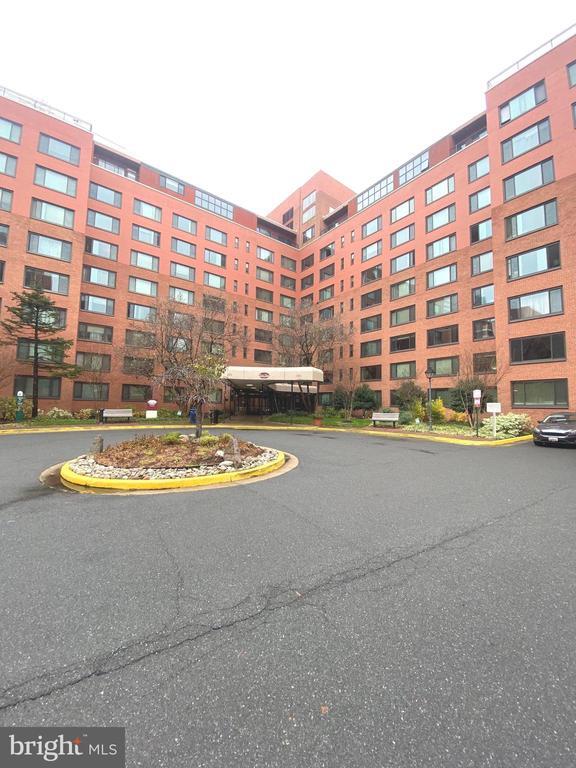 Photo - 1021 Arlington Blvd Apartment Unit 1148