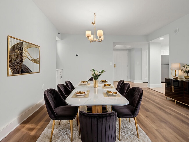 Photo - 2870 Pharr Ct S Northwest