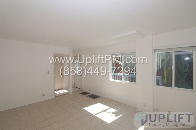 Photo - 2971 Morningside St