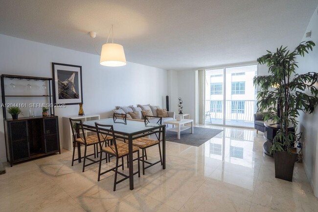 Photo - 1200 Brickell Bay Dr Unit 2806