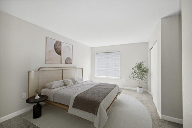 Lenox Cove Apartments