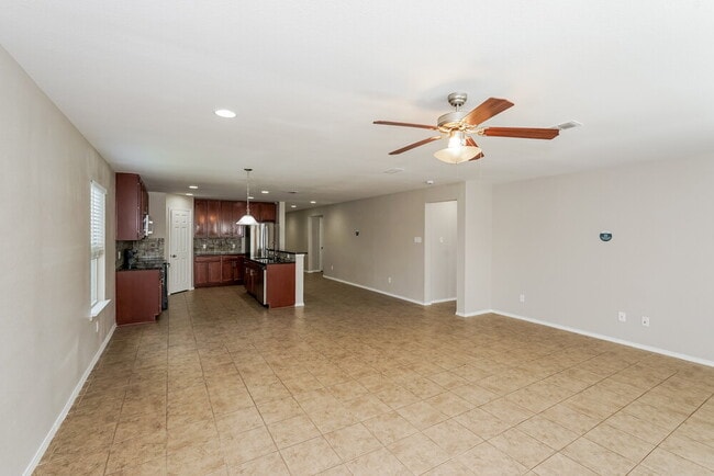 5509 Northfield Dr