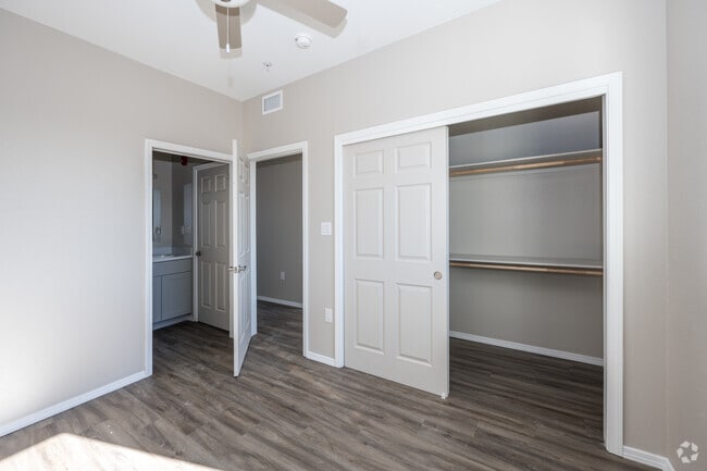 2BR, 2BA - 840SF - 2nd Bedroom