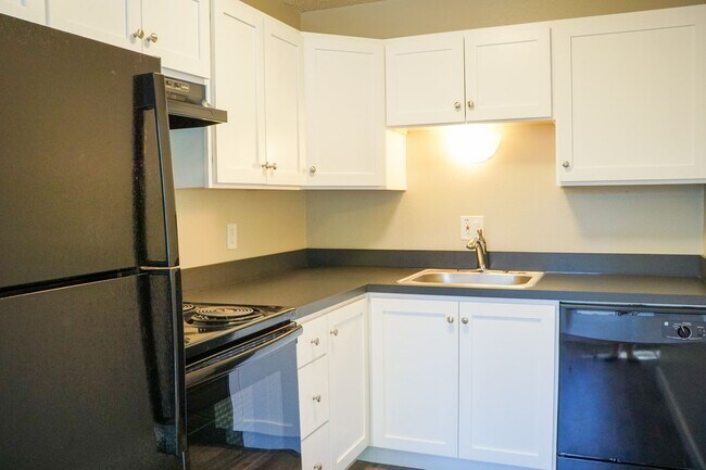 Photo - Close in SE Trendy Buckman - Updated 1st Floor 1 Bedroom! Unit 1503