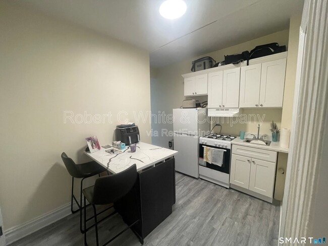 Photo - 355 Greenwich Ave Unit 2a