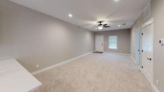 Photo - 311 Craddock Ave Unit 311 Craddock 203