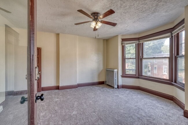 Photo - 2318 N 5th St Unidad 2