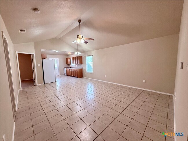 Photo - 1035 Helen Dr