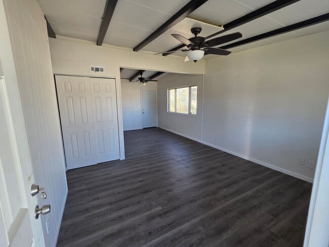 Photo - LIMITED TIME**NO APPLICATION FEE**1/2 OFF DEPOSIT**