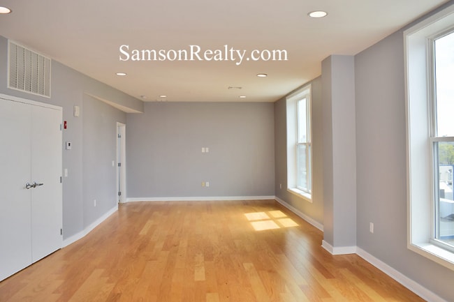 Photo - 44 Hospital St Unidad 6A