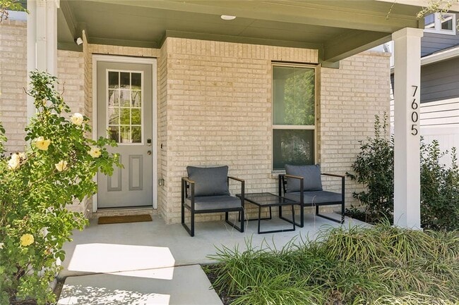 Photo - 7605 Frida Bend