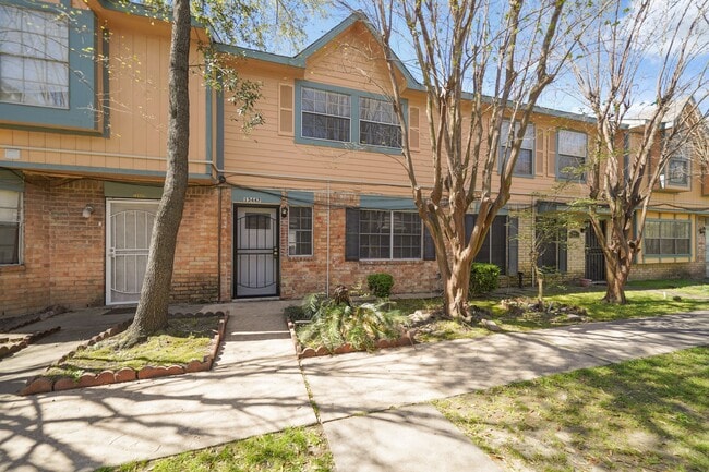 Building Photo - 13447 Castilian Dr Unit 57