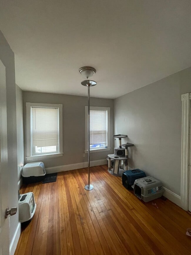 Photo - 644 Smith St Unit 644 Smith #1