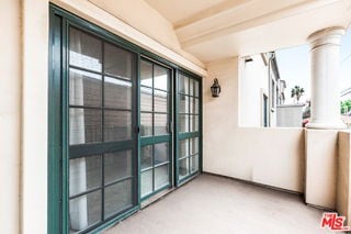 Photo - 851 N San Vicente Blvd