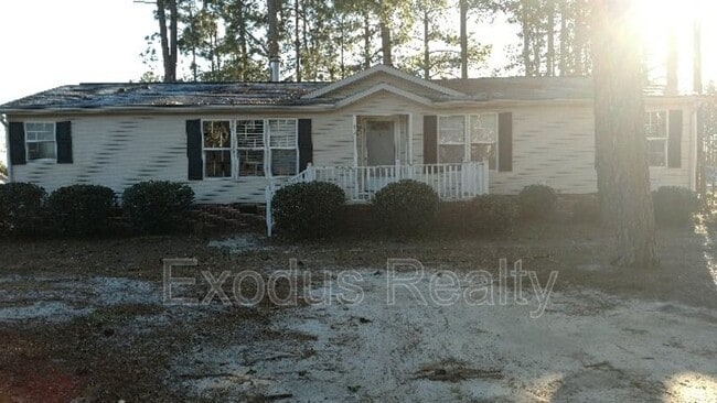 Building Photo - 73 Forest Dr