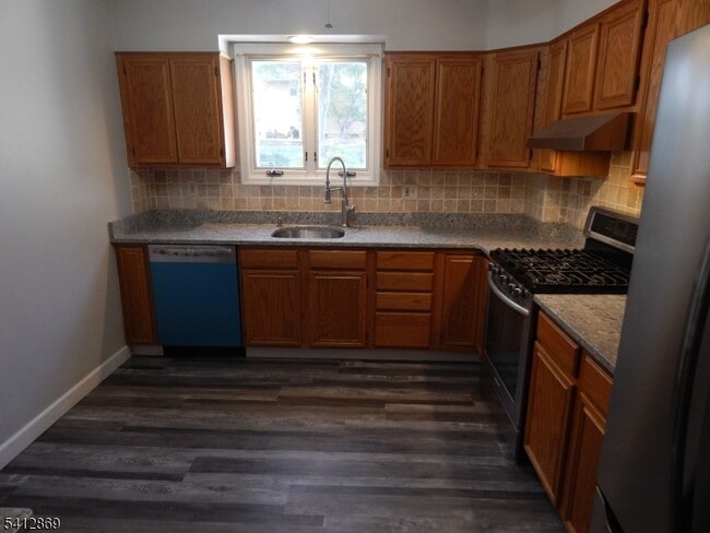 Photo - 29 Willard St