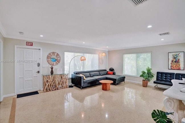 Photo - 1016 Harrison St