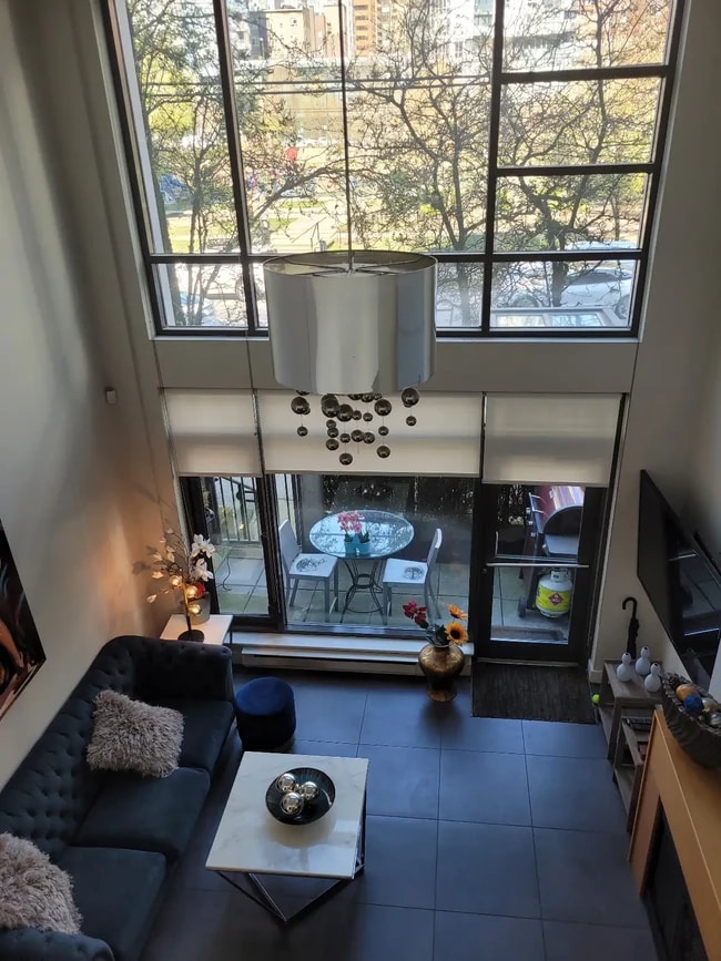 1168 Richards St Unit Furnished 1 Bedroom + Den Townhouse