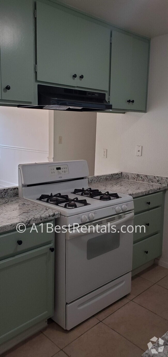 Building Photo - 233 Carmillita Way Rental