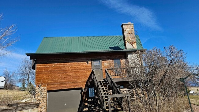 Photo - House with wood stove on Jette Hill