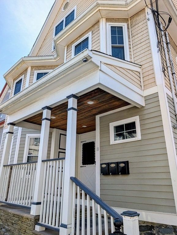 Building Photo - 8 Conrad St Unit 3