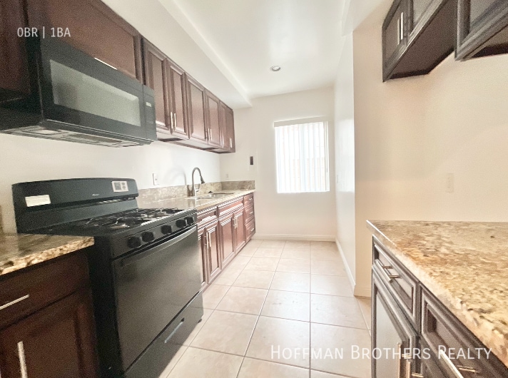 Photo - 6335 Whitsett Ave Unidad 3