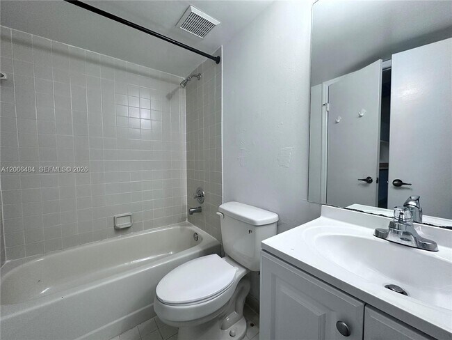 Photo - 2740 W 63rd Pl Unit 13-25