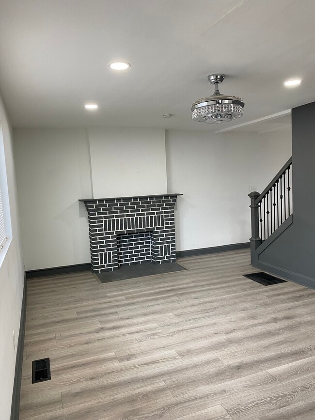 Photo - 1275 E Kossuth St