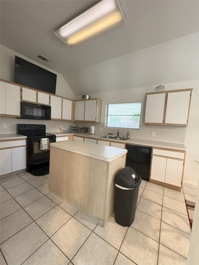 Photo - 2230 Laurel Oaks Dr