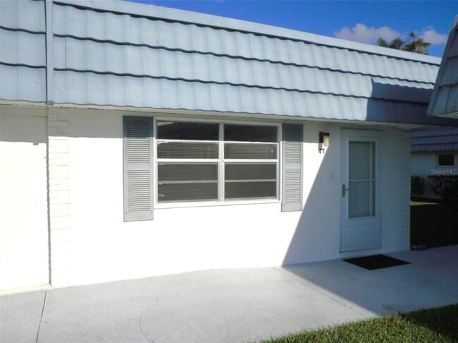Building Photo - 1901 Andover Way Unit 47