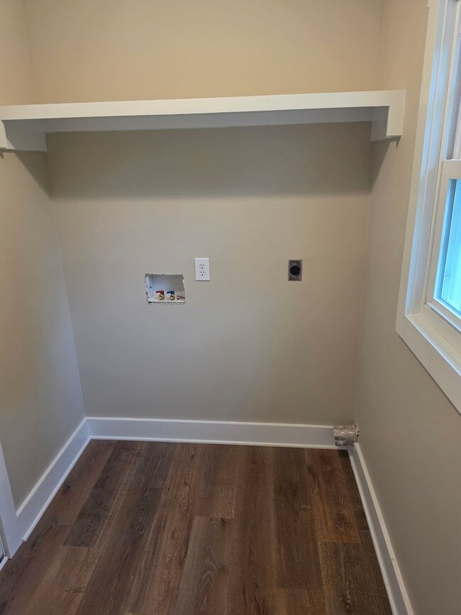 Photo - 3 Bedroom, 2 Bath home.