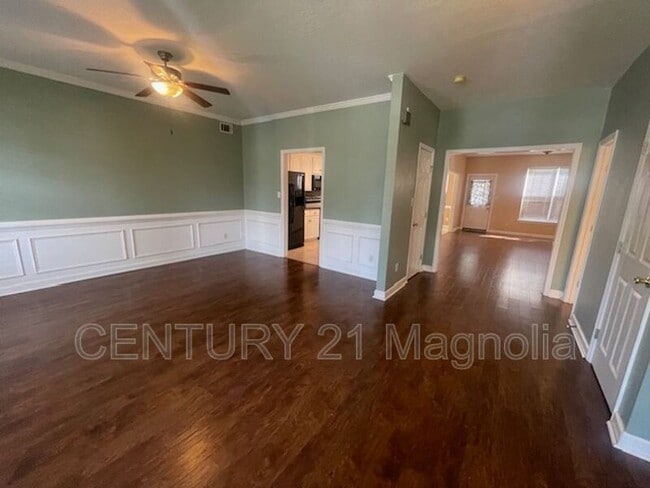 Photo - 832 Prairie Ln