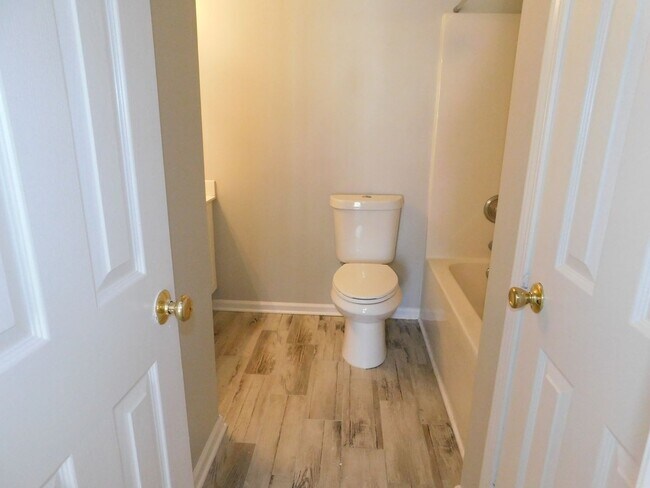 Photo - Nice 3 bed 2 bath home