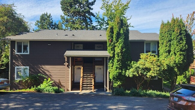 Building Photo - 1530 Franklin St Unit 3
