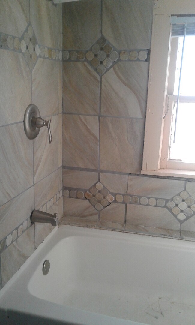 Photo - 510 Evans Ave