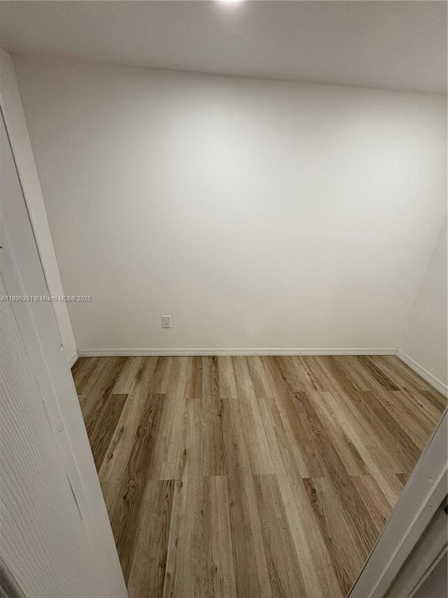 Photo - 650 SW 28th Terrace Unit B