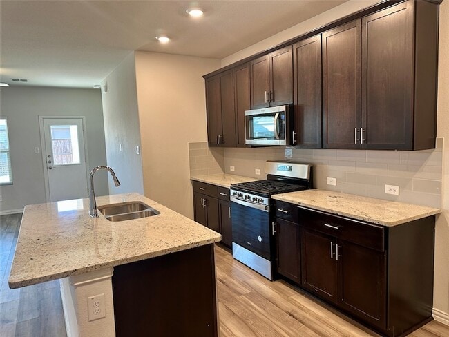 Photo - 1636 Briar Hunt Dr