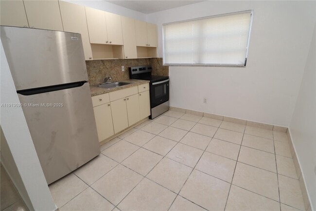 Photo - 1828 NW 19th St Unit 3