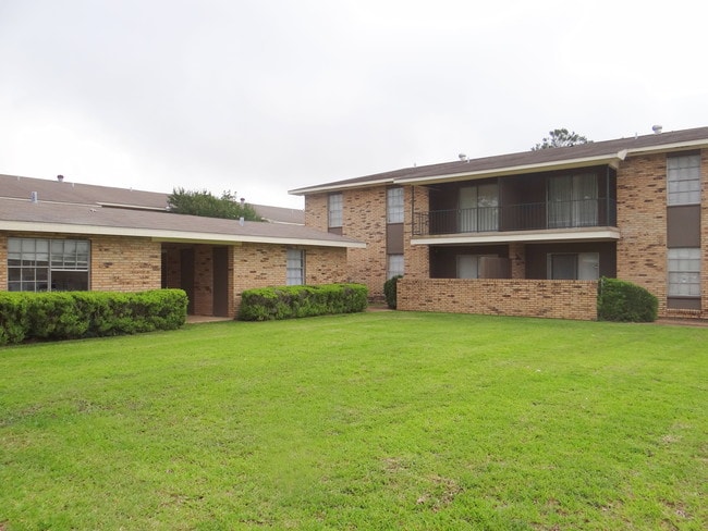 Trafalgar Apartments