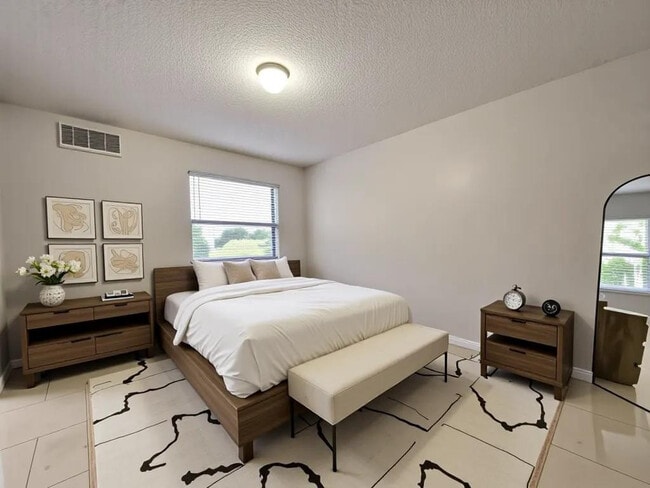 Photo - 9999 Summerbreeze Dr Unidad 102