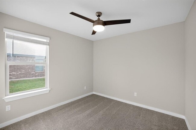 Photo - 116 Halford Rd