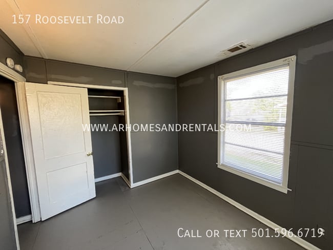 Photo - 157 Roosevelt Rd