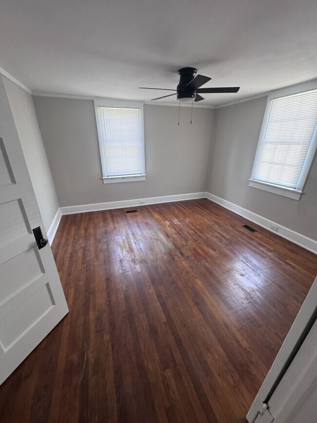 Photo - 105 Murray Dr