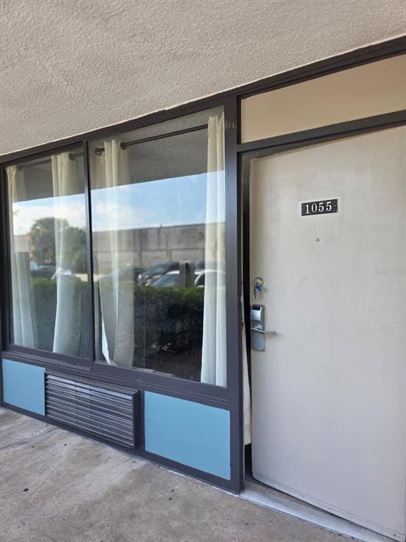 Building Photo - 7900 S Orange Blossom Trail Unit 1055