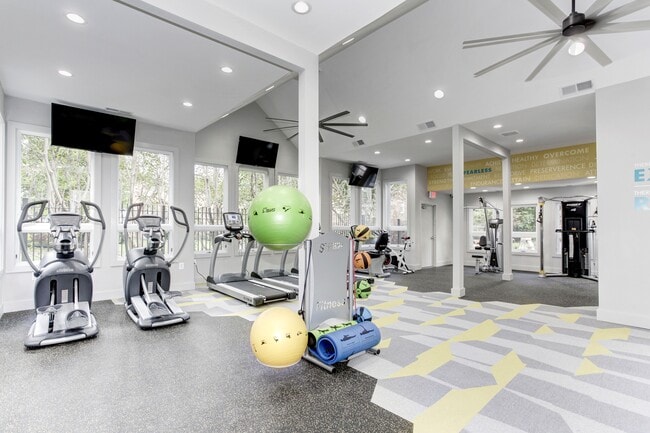 Shared amenities with next door community, Rosslyn Heights