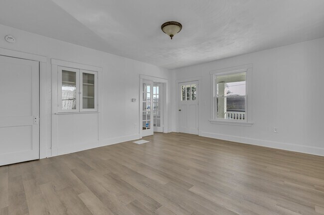 Photo - 81 Beaver St