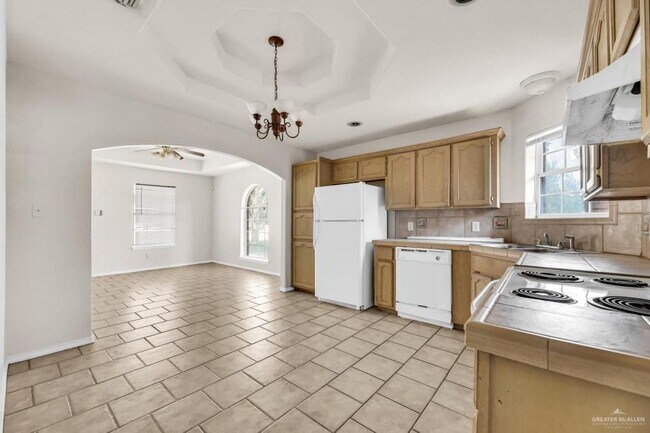 12 Agua Fina Ave Unit 2