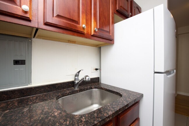 Photo - 4180 N Marine Dr Unit 1031